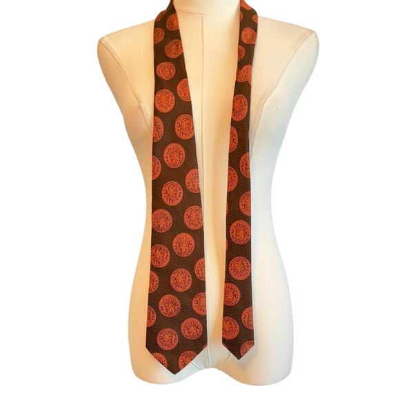 VTG. 60s Beau Brummell Gentry Tie Mens Brown Necktie Dutch Coin Print Nederland - Picture 1 of 7